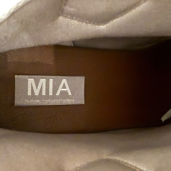 Mia Pearl western booties cream ivory size 7.5 new no box - Picture 5 of 6